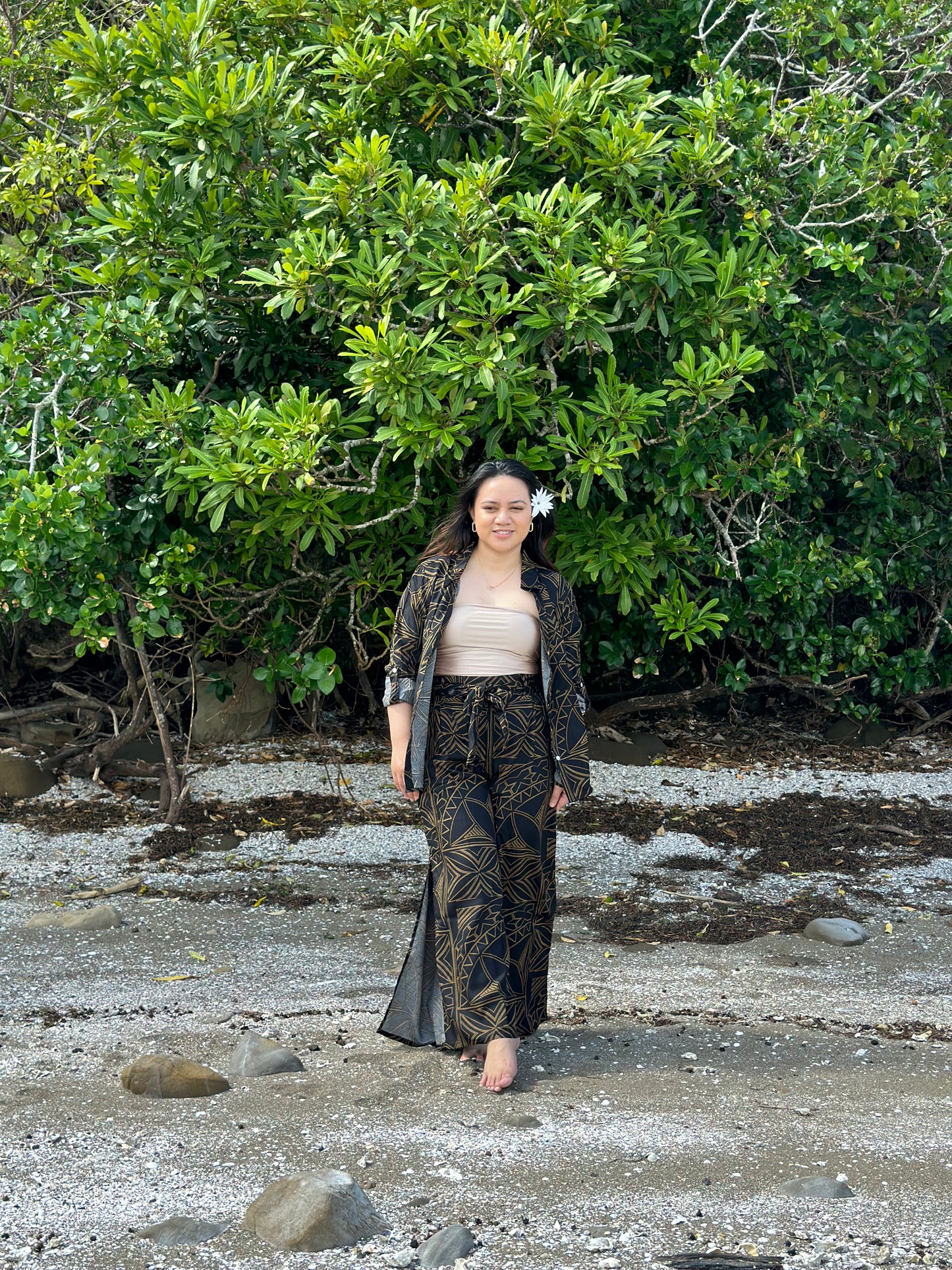 AFIAMALU LONG SLEEVE COLLAR BUTTON DOWN TOP TT165