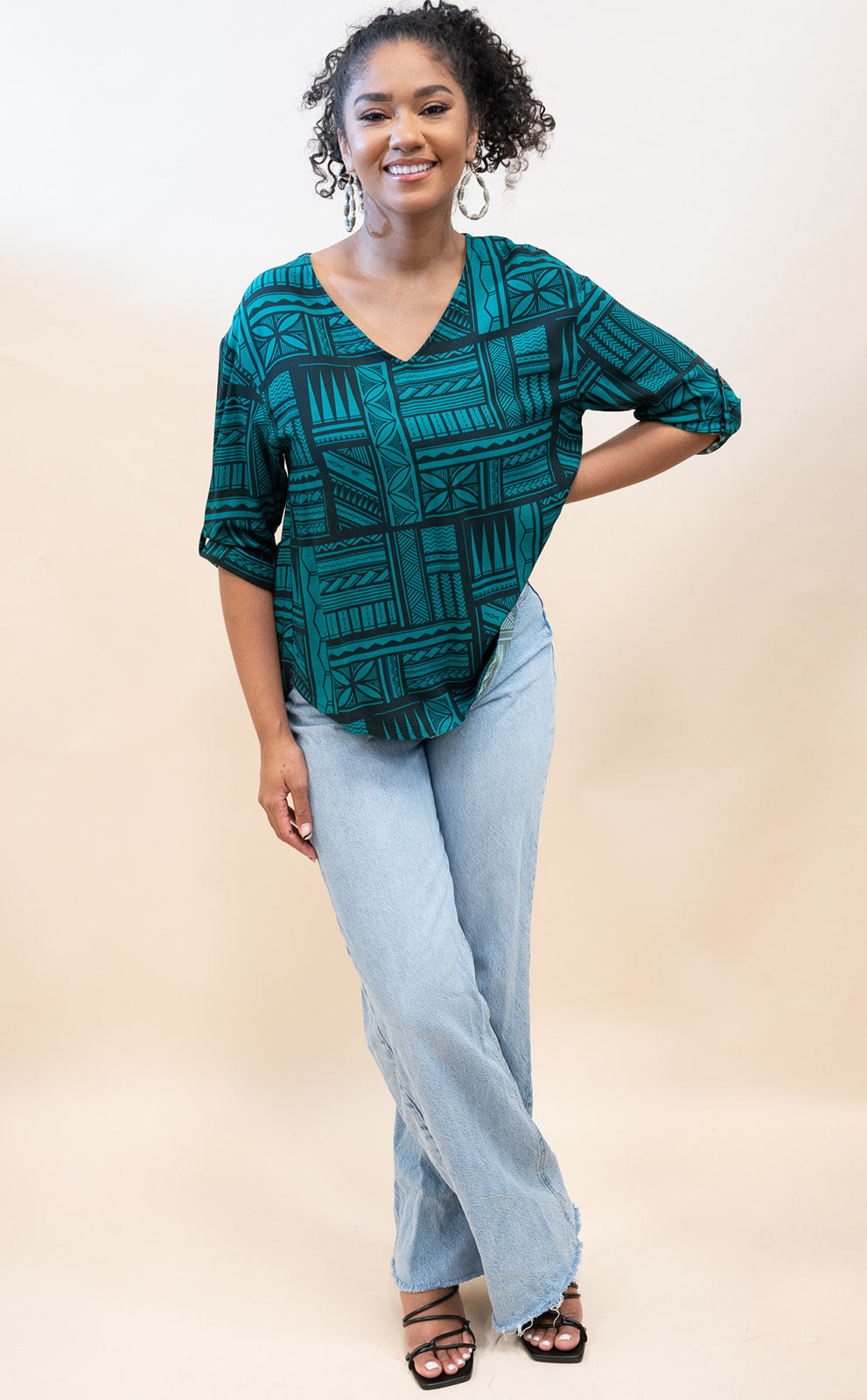 TANU V-NECK TOP TT129