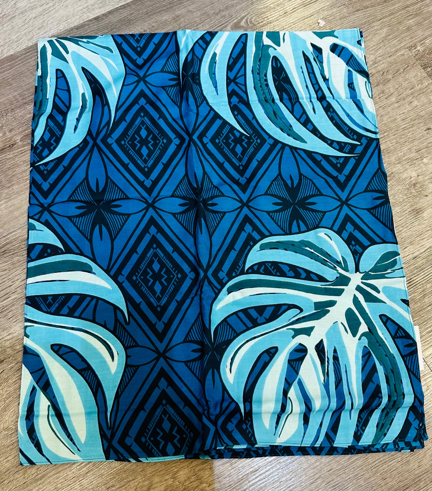 LE-LAGI  TANOA IE-LAVALAVA TP000