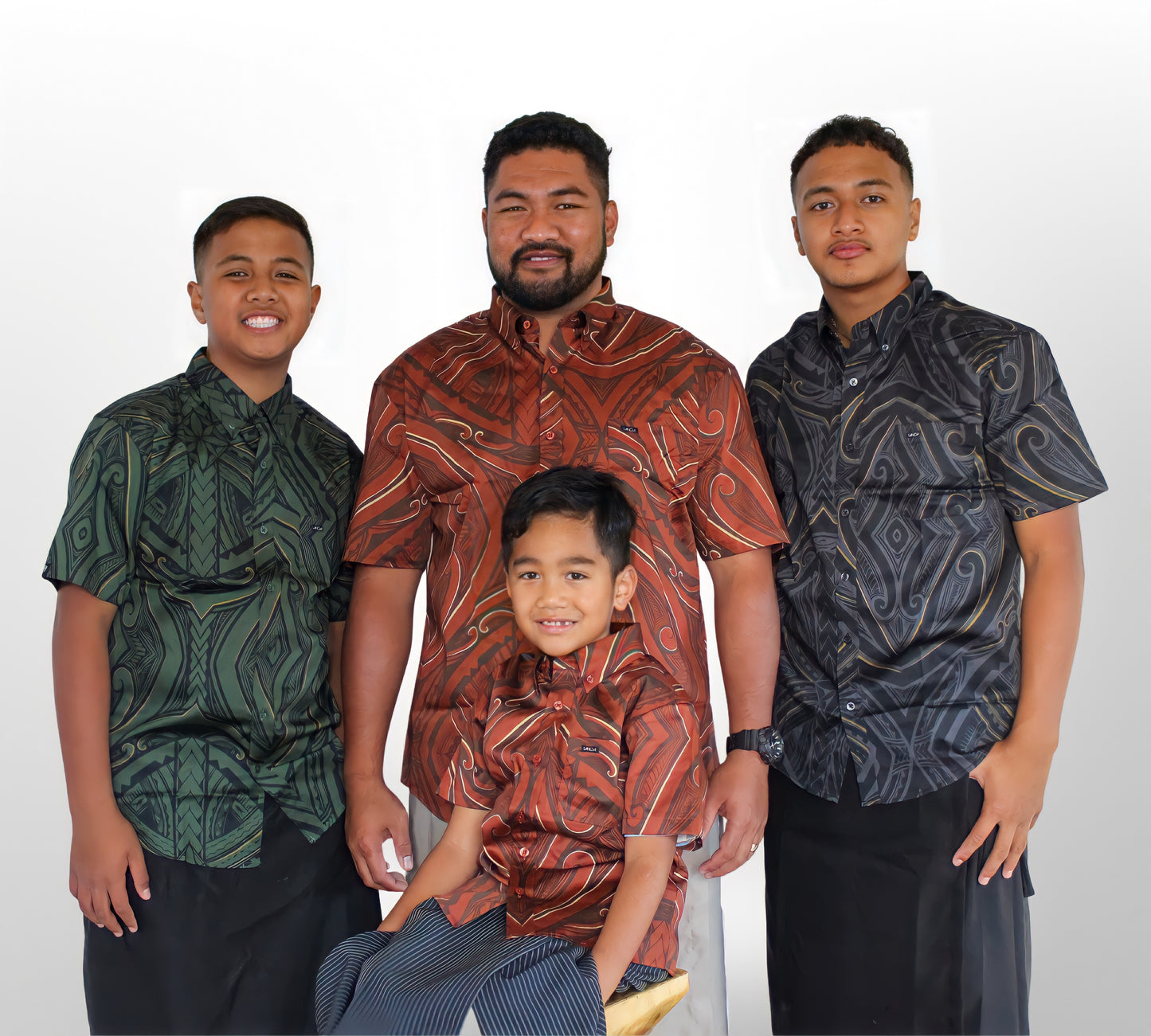 Whakawhetai Men's Satten Shirt